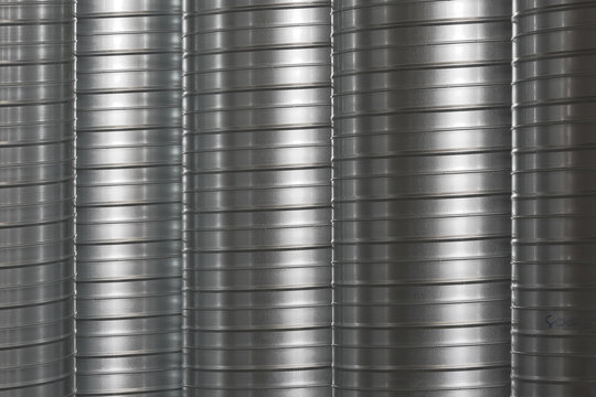 Metallic ribbed ventilation tubes