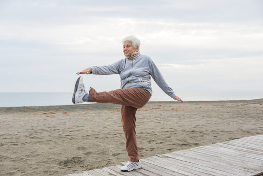 senior woman exercising outdoor