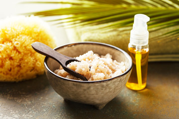Body scrub from natural ingredients, wild sponge and massage oil.