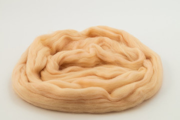 Шерсть для сухого валяния.