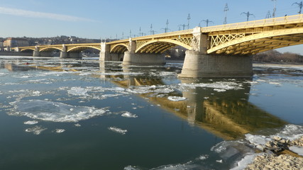 Budapest winter time - icy Danube, Margaret bridge