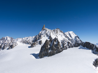 Naklejka na ściany i meble Monte Bianco inverno