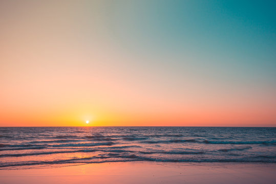 Fototapeta Beautiful sunset at Glenelg beach