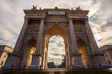 Obraz premium Historical marble arch Arco della Pace, Sempione square, Milan, Lombardy, Italy