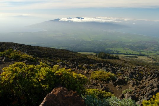 Hawaii, Maui, rocky mountains, elevated view