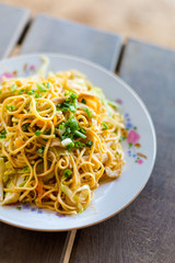 Lao spaghetti stirfry chicken