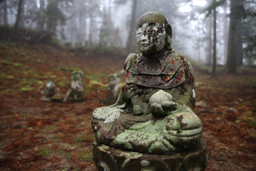 Fototapeta na wymiar Mount Koya, statue in the forest