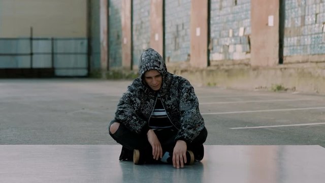Hip-hop and breakdancing. Breakdancer in the street. 4K