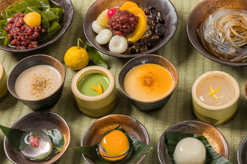 日本の甘味　和のスイーツ　typical Japanese sweets