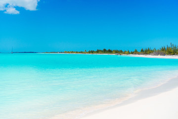 Fototapeta na wymiar Perfect white sandy beach with turquoise water