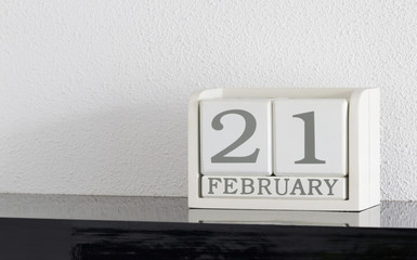 White block calendar present date 21 and month February