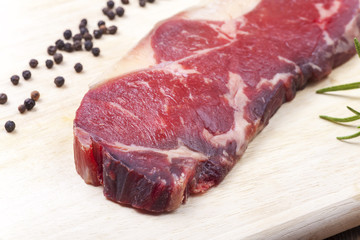 dry-age Steak auf Holz