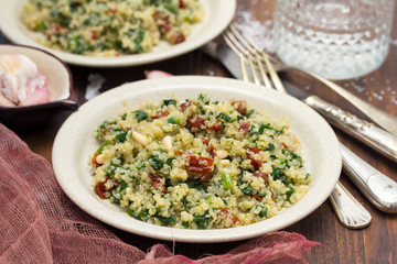 salad quinoa with kale and dried tomato