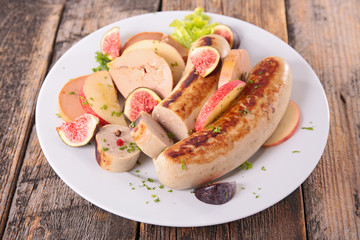 white sausage with apple