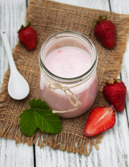 yogurt with fresh strawberries