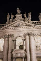 Fototapeta premium Detail of the Basilica of St. John in Lateran (San GIovanni In Laterano) at Rome at night