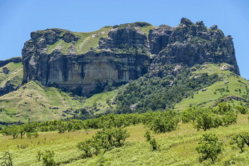 Fototapeta na wymiar Big rock along the path to Thukela waterfall in Royal Natal Park Drakensberg mountain, South Africa