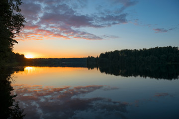 Fototapeta premium Nice landscape with sunset on lake
