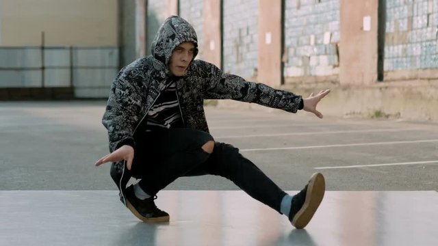 Breakdancer in the streets. 4K