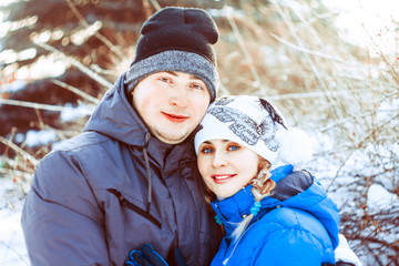Fototapeta premium couple hugging in winter