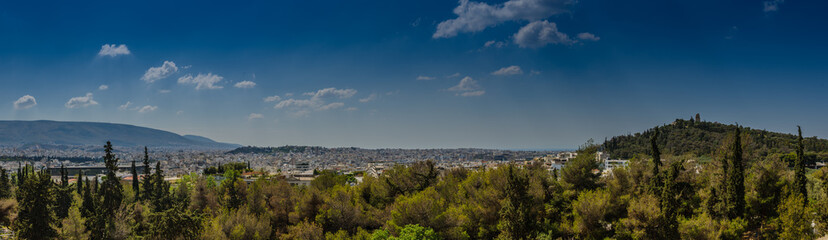 Fototapeta na wymiar stadt athen mit wald panorama