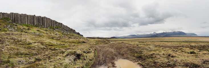 Gerðuberg (Gerduberg) - Klippen aus Dolerit, einem grobkörnigem Basaltgestein