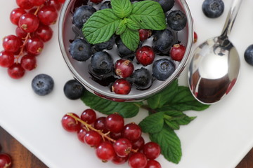 Panna Cotta con guarnizione ai frutti di bosco