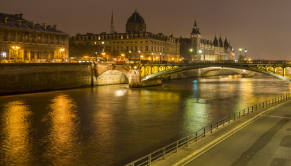 Fototapeta premium Paris by night