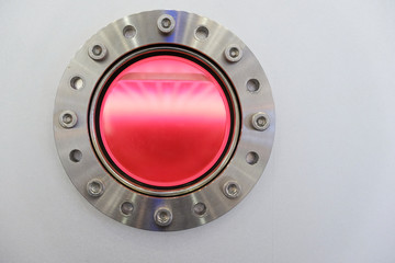 Round window chamber with thermal processes inside
