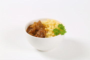 beef goulash with macaroni