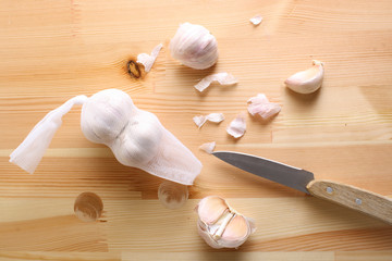 garlic cutting board kitchen