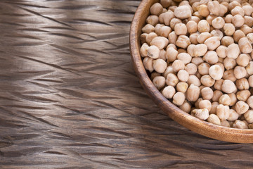 Raw organic chickpeas - Cicer arietinum