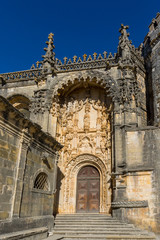 Fototapeta na wymiar Castelo de Tomar e Convento de Cristo, na cidade de Tomar, Portugal.