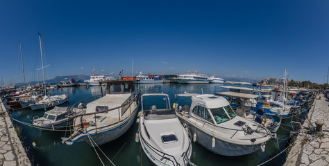Fototapeta premium viele boote im hafen panorama