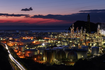 Fototapeta premium 和歌山 工場夜景 コンビナート
