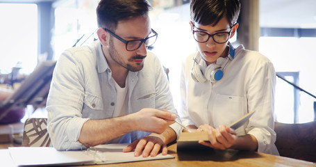Obraz premium Students couple in school studying for exams together