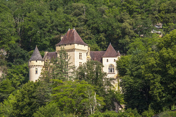 Obraz na płótnie Canvas Le château de La Roque Gageac vu depuis la Dordogne. Dordogne. Nouvelle Aquitaine 