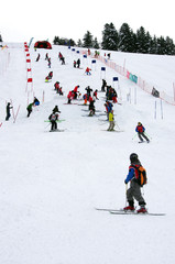 comp&eacute;tition de ski - pr&eacute;paration de piste