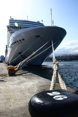 paquebot &agrave; quai