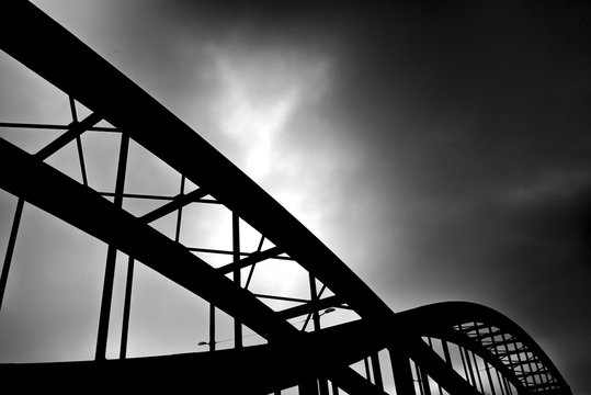 Fototapeta Elbbrücken in Hamburg, schwarzweiß