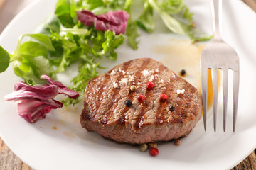 grilled beef and pepper