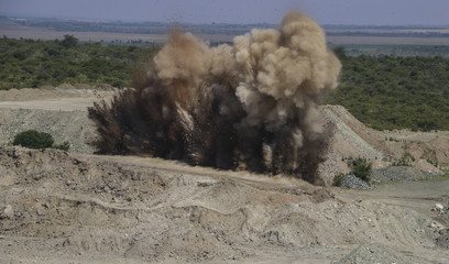 voladura en cantera