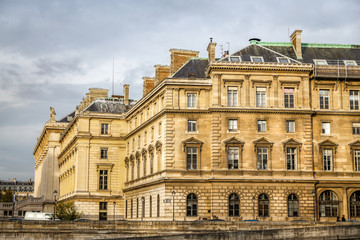 Fototapeta premium Building in Paris