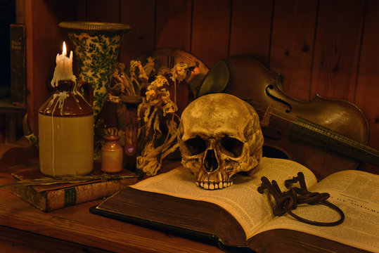 Vanitas Vanitatum. Omnia Vanitas