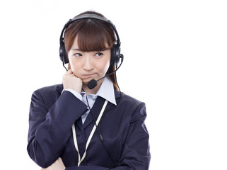 困っているサポートセンターオペレーター