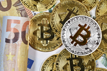 Bitcoin monnaie virtuelle argent piece salaire paiement echange change taux bourse 