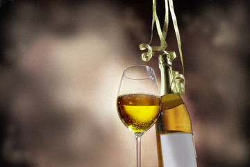 Obraz premium A bottle of champagne and a glass of wine, ready for celebration.