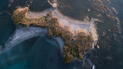Fototapeta na wymiar 葉山の島