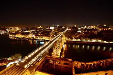 Fototapeta na wymiar リスボンの橋