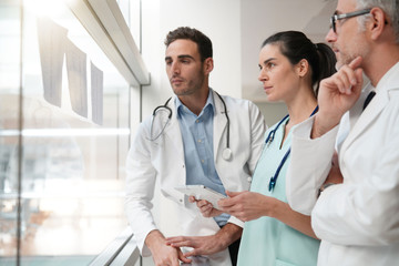 Medical team meeting to talk about medical reports